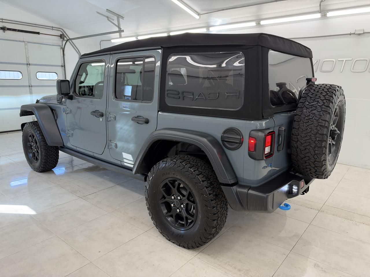 Jeep Wrangler 4xe Willys 4x4 2024