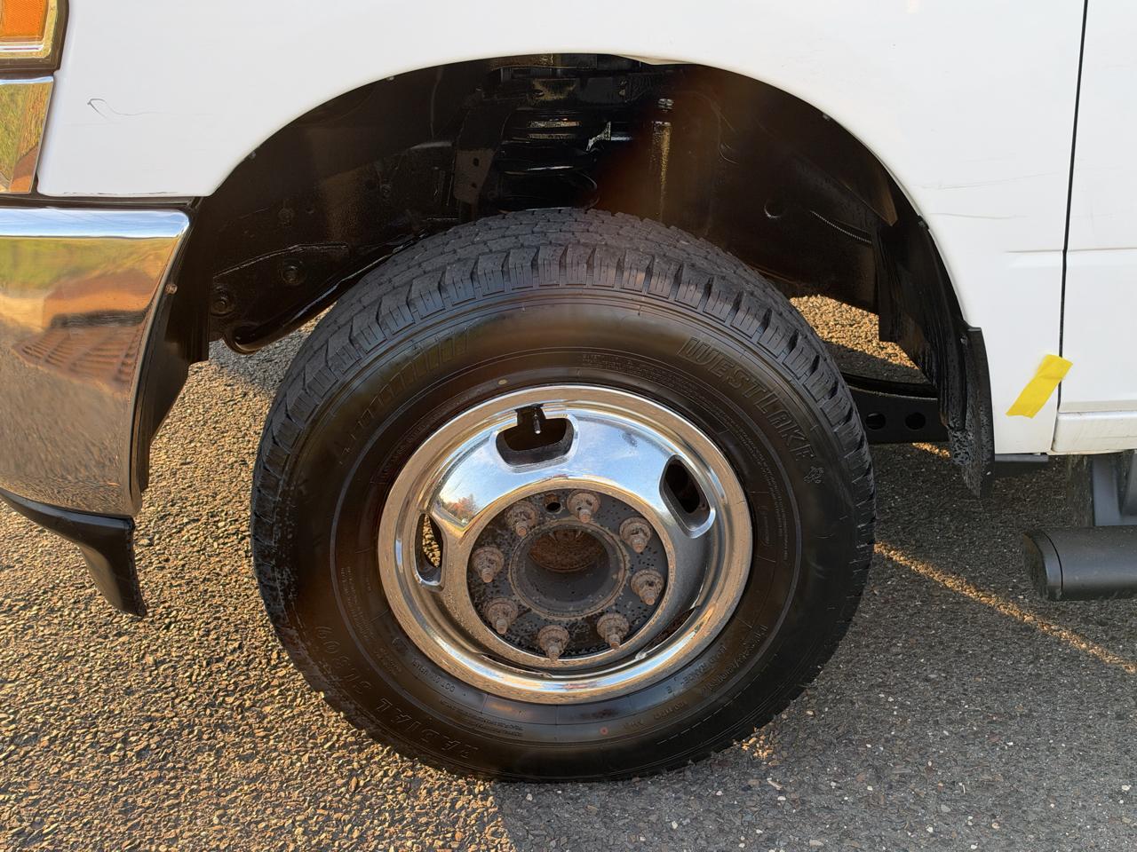 RAM 3500 Chassis Cab Tradesman 4WD Reg Cab 60" CA 143.5" WB 2022