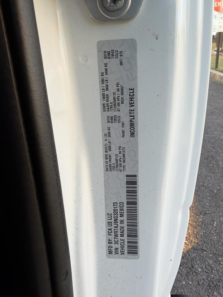 RAM 3500 Chassis Cab Tradesman 4WD Reg Cab 60" CA 143.5" WB 2022