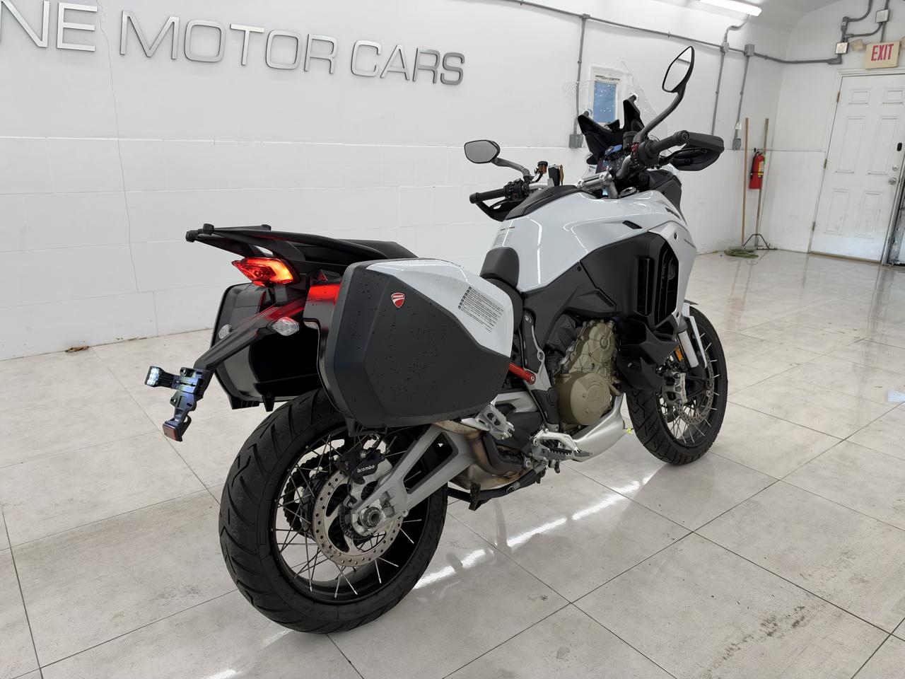 Ducati Multistrada V4/V4S/V4 S S  2023