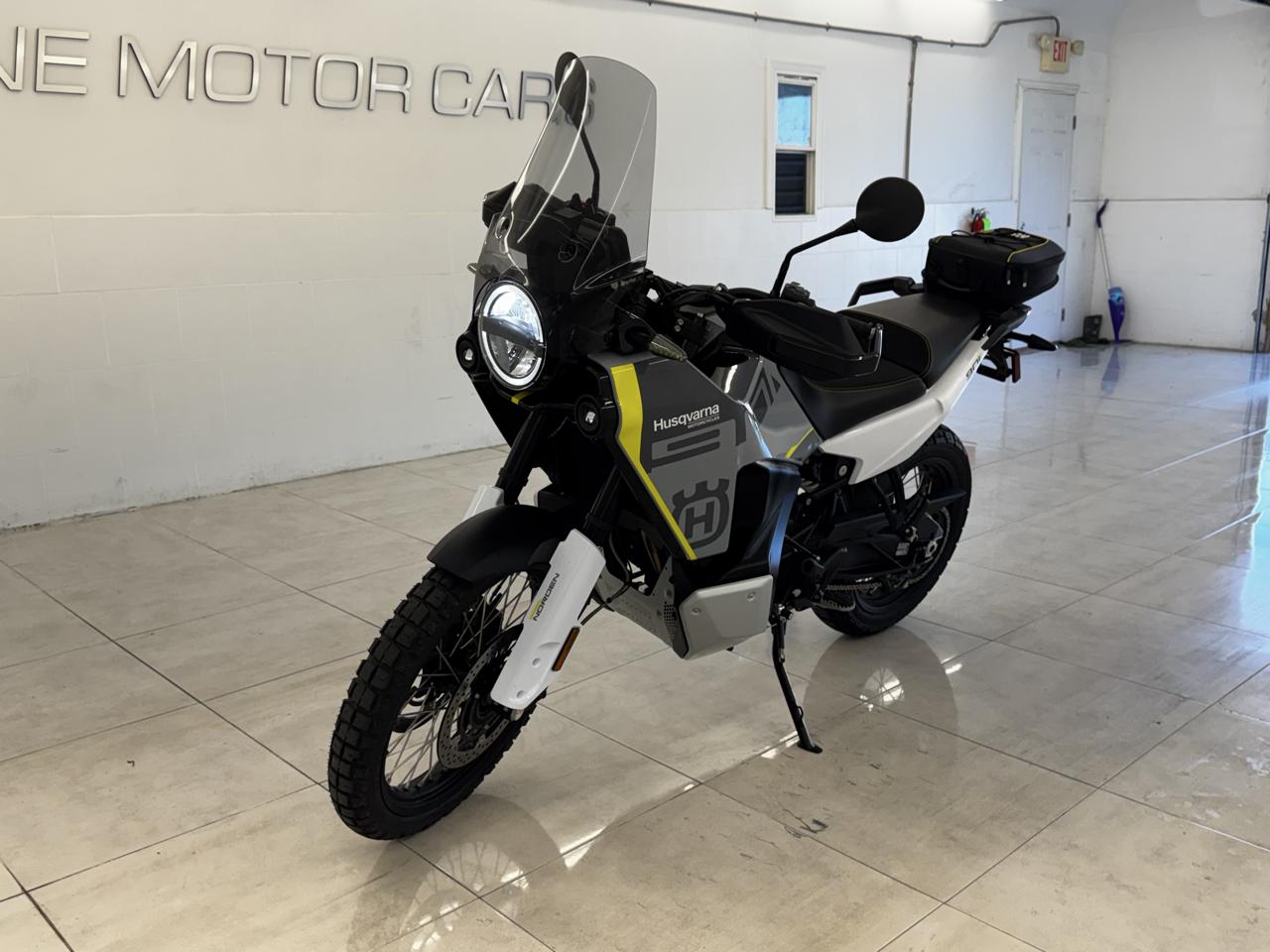 Husqvarna  Norden 901  2024