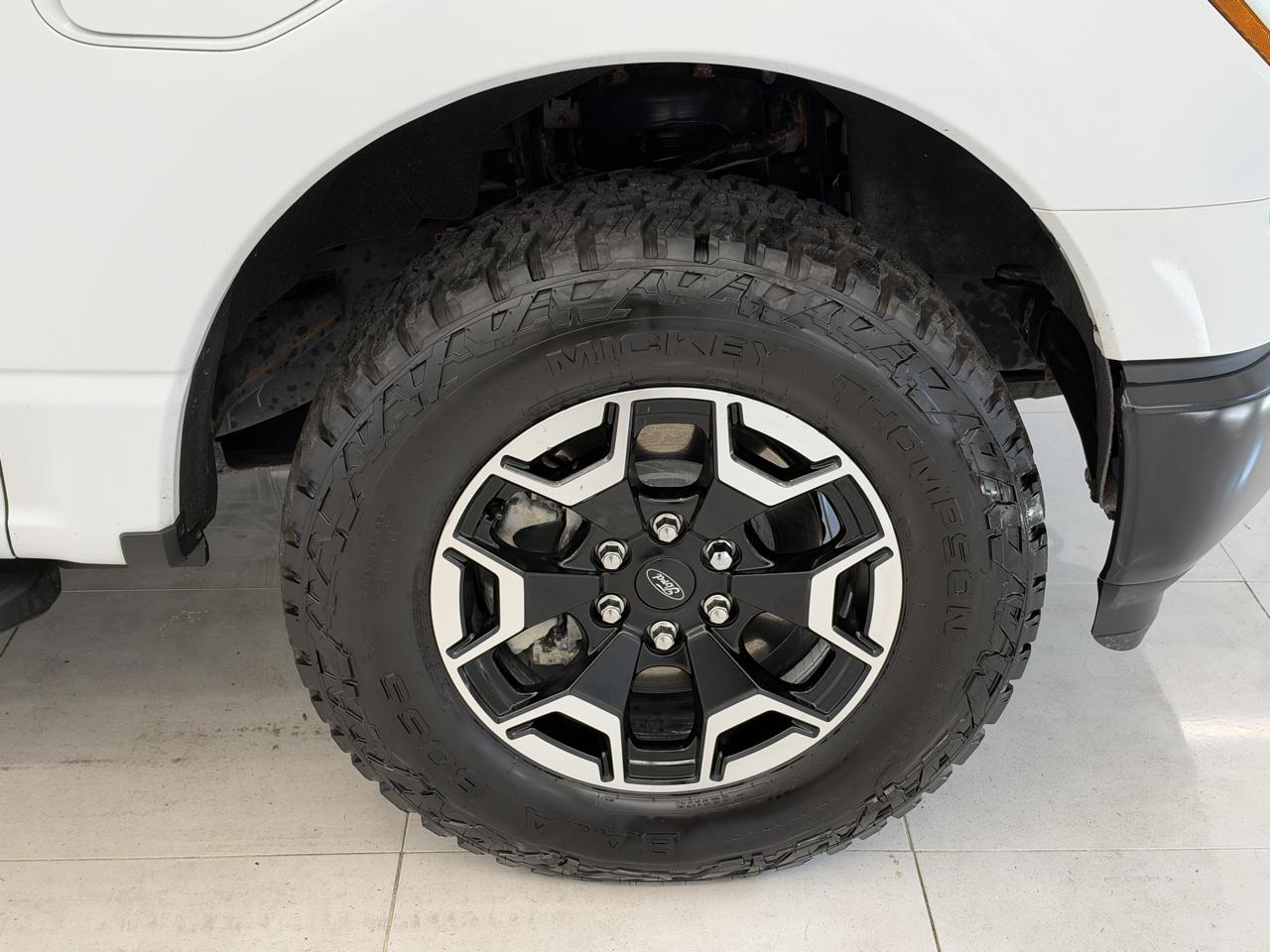 Ford F-150 Lightning LARIAT 4WD SuperCrew 5.5' Box 2022