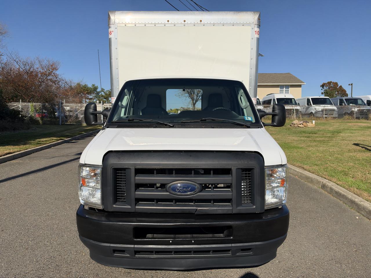 Ford E-Series Cutaway E-350 SRW 138" WB 2021