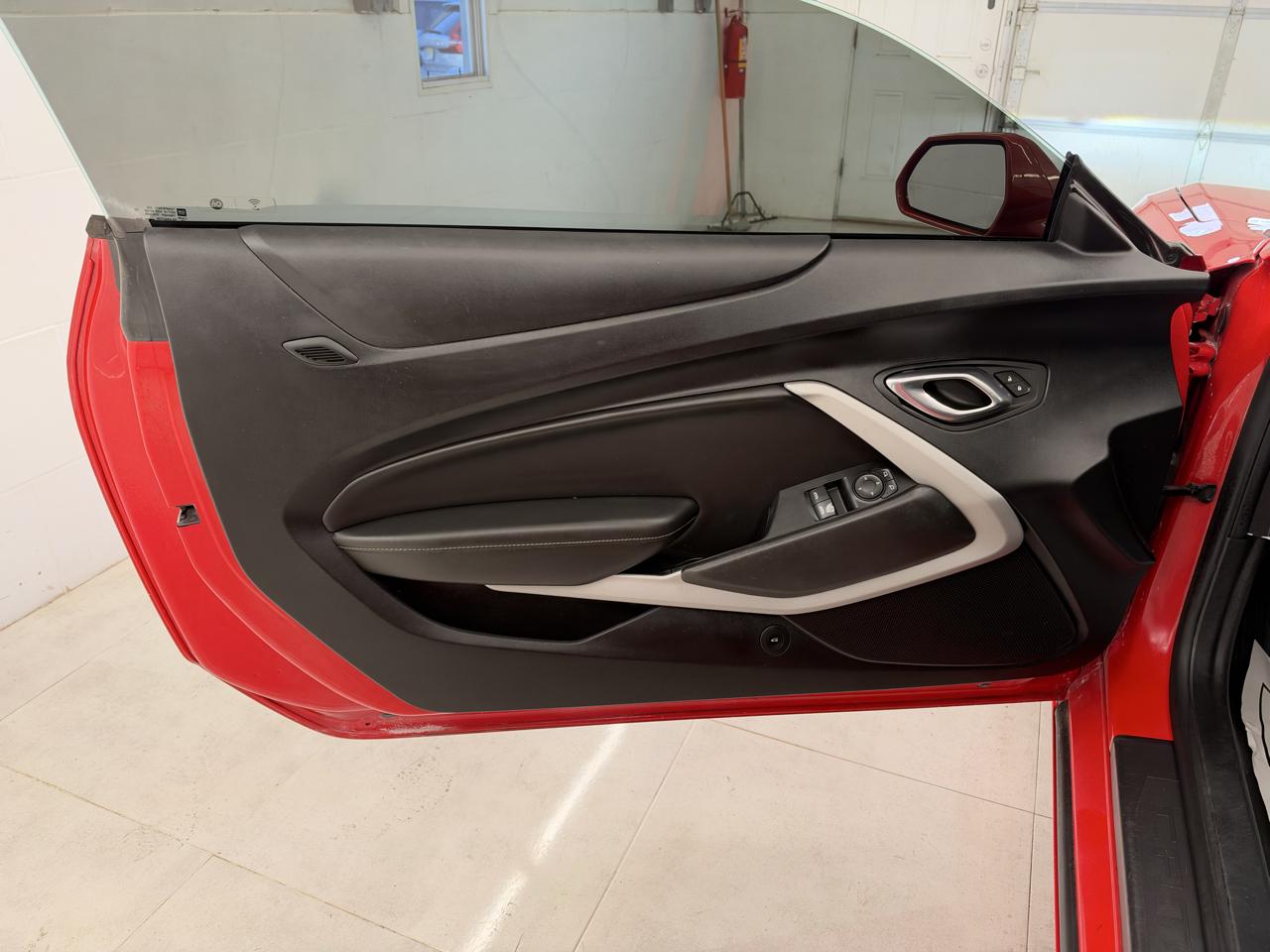 Chevrolet Camaro 2dr Cpe 1SS 2020