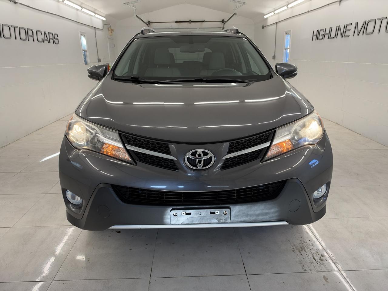 Toyota RAV4 AWD 4dr Limited (Natl) 2015