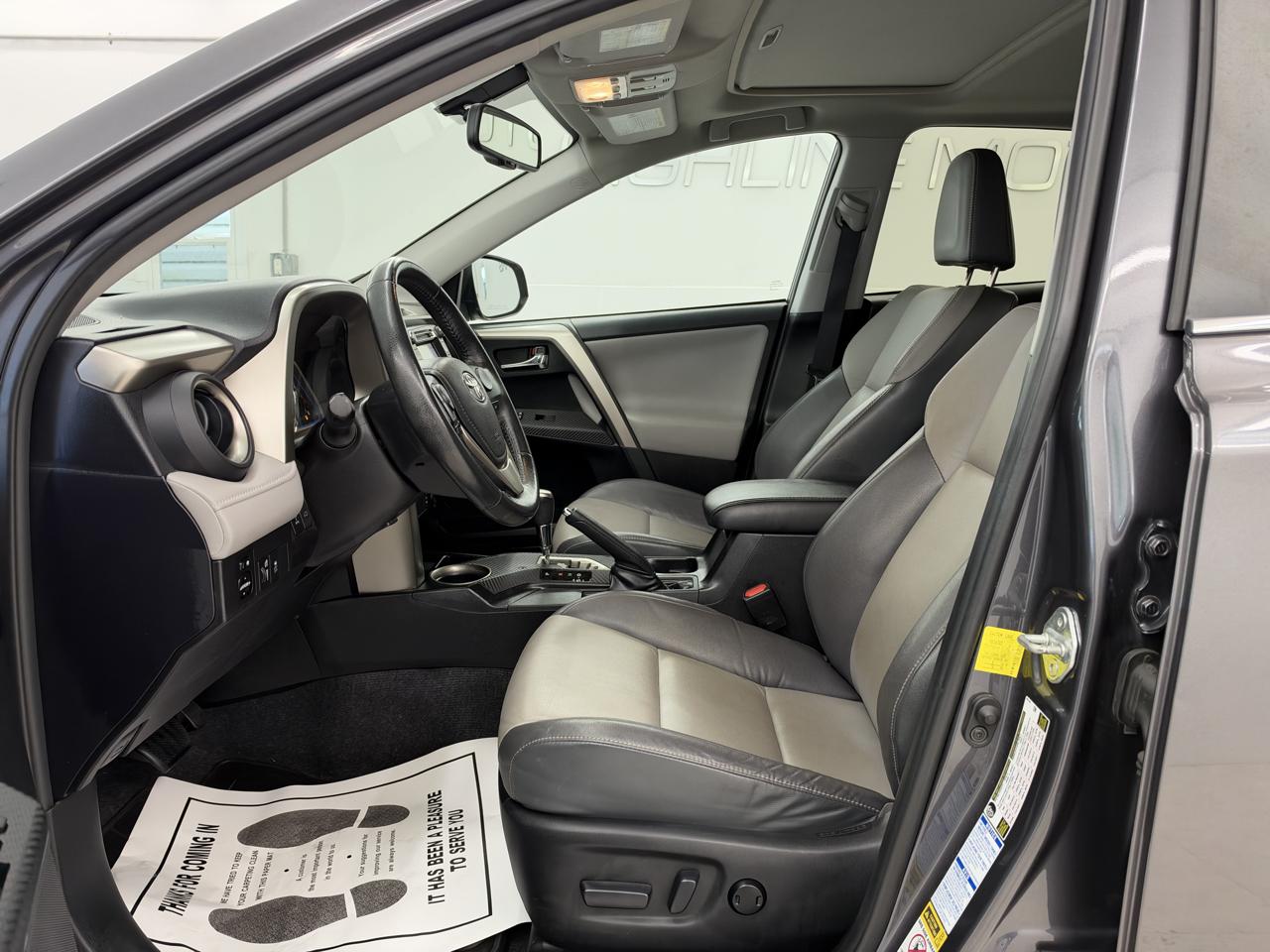 Toyota RAV4 AWD 4dr Limited (Natl) 2015