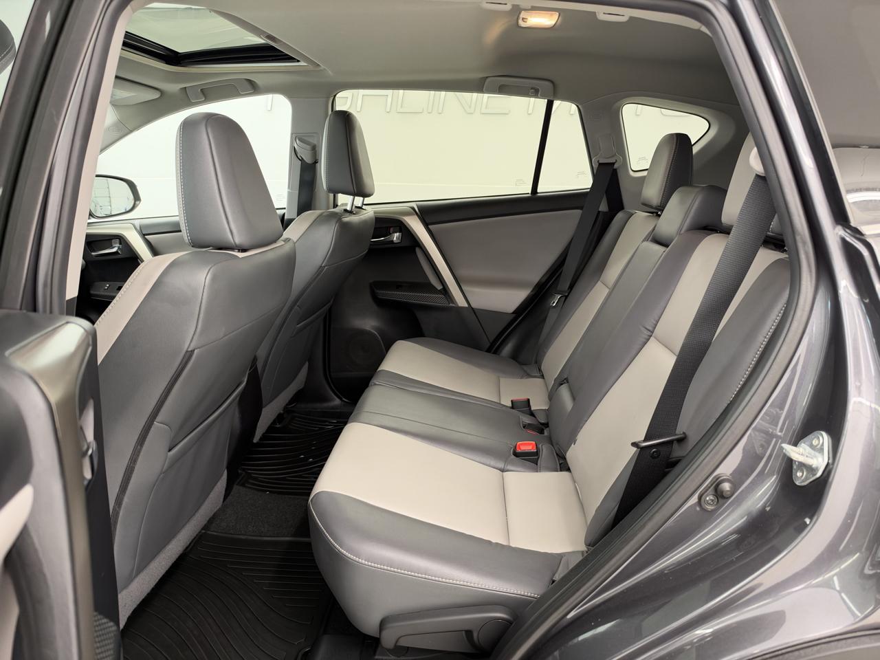 Toyota RAV4 AWD 4dr Limited (Natl) 2015