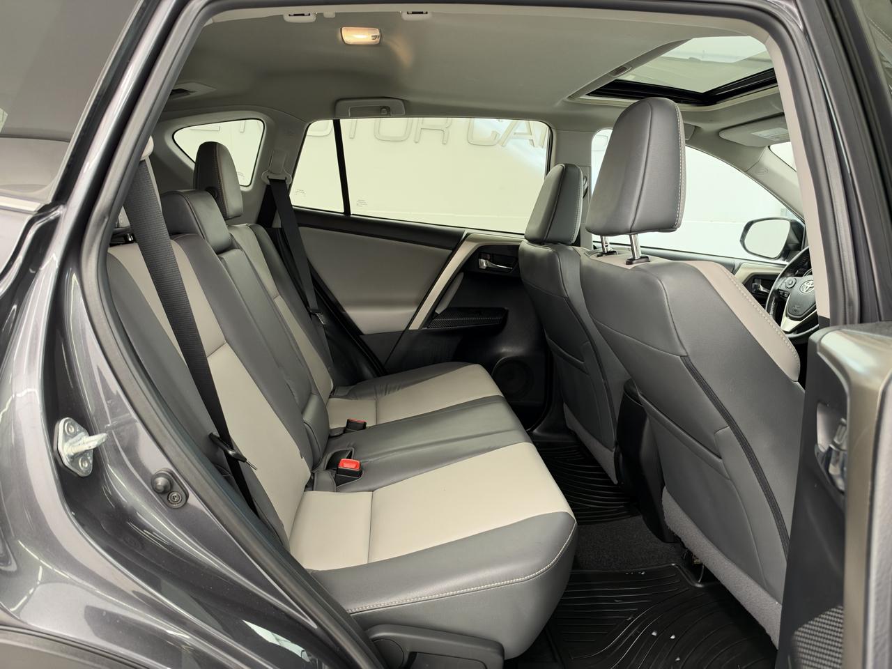 Toyota RAV4 AWD 4dr Limited (Natl) 2015