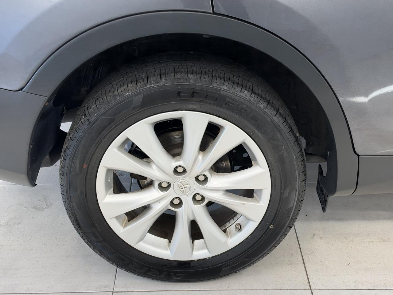 Toyota RAV4 AWD 4dr Limited (Natl) 2015