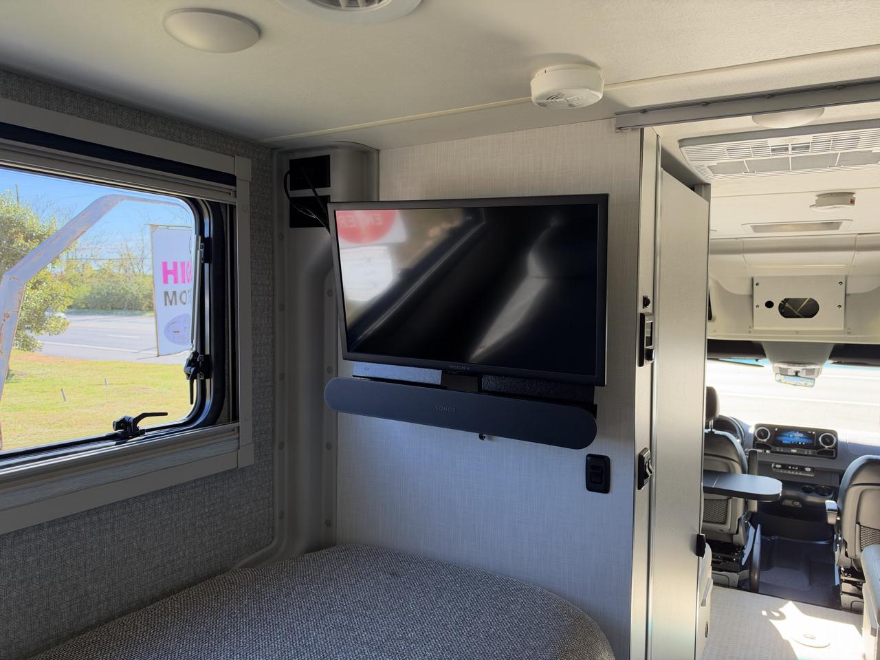 Winnebago Ekko  2024