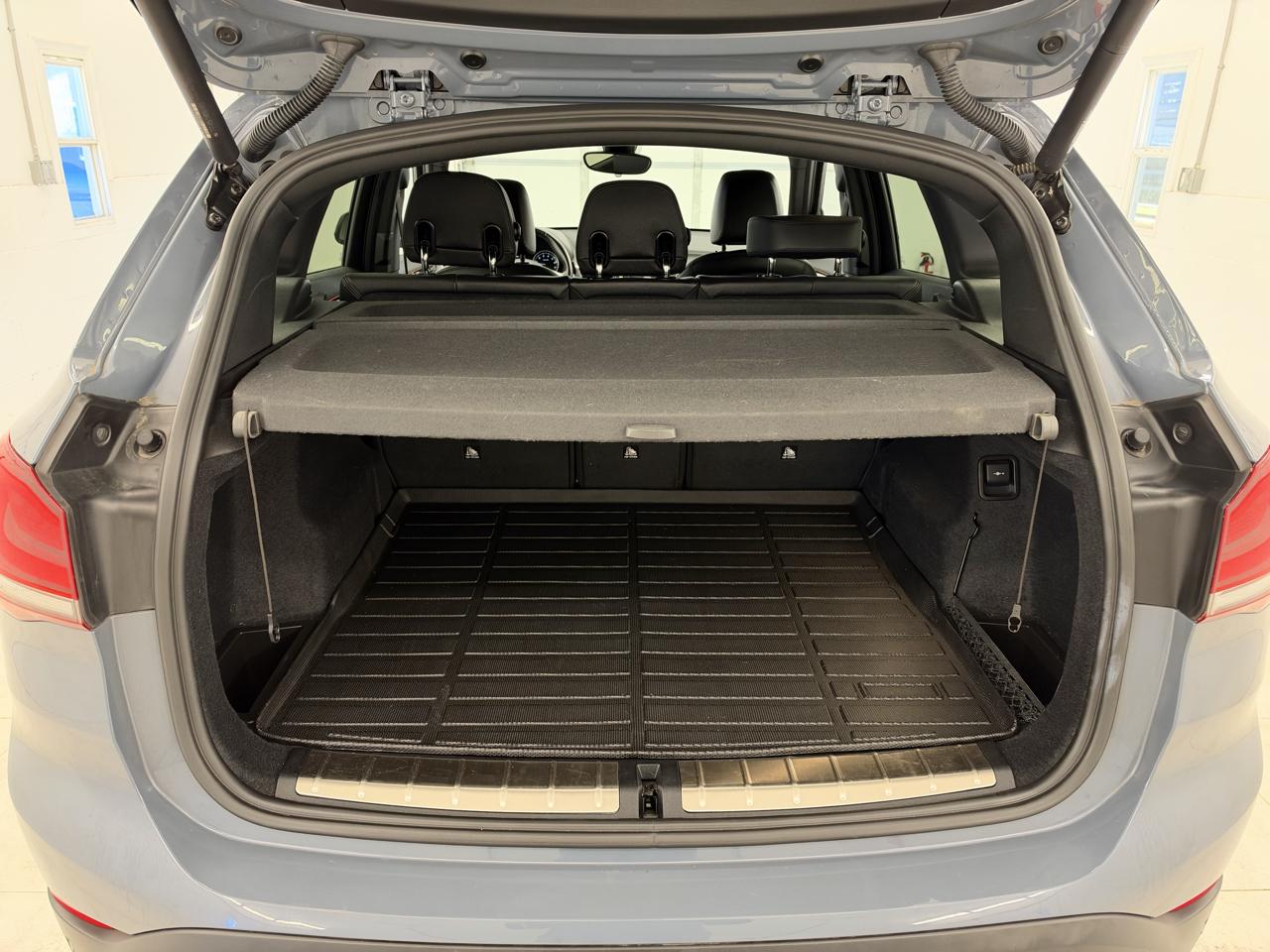 BMW X1 xDrive28i Sports Activity Vehicle 2021