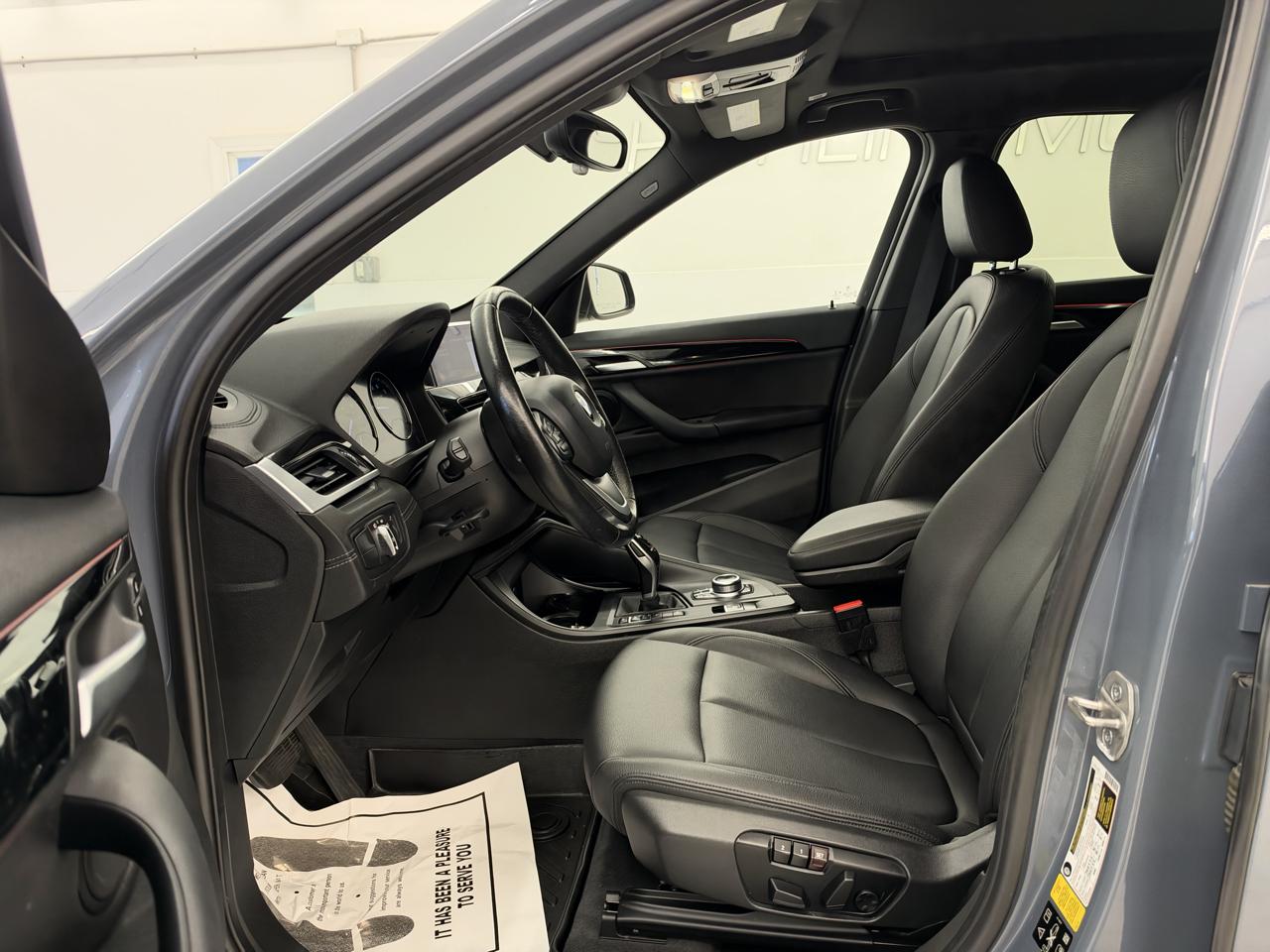 BMW X1 xDrive28i Sports Activity Vehicle 2021