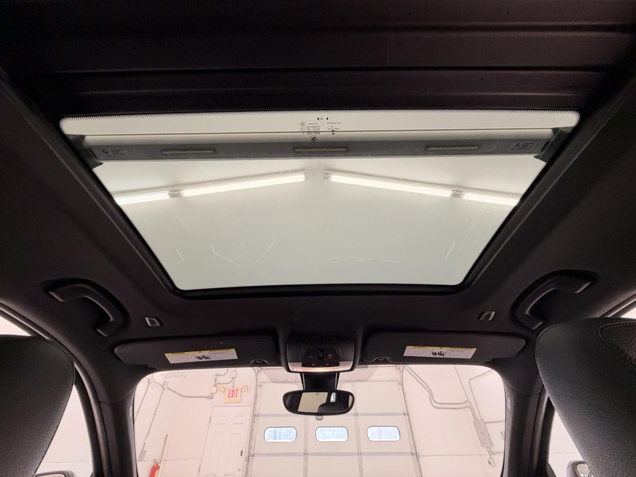 BMW X1 xDrive28i Sports Activity Vehicle 2021
