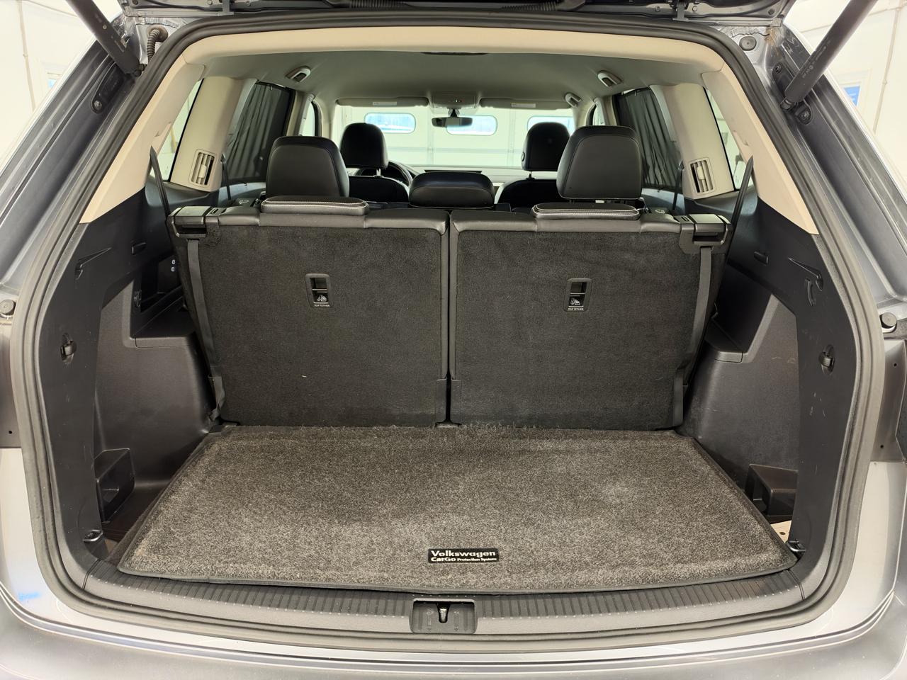 Volkswagen Atlas 3.6L V6 SE w/Technology 4MOTION 2023