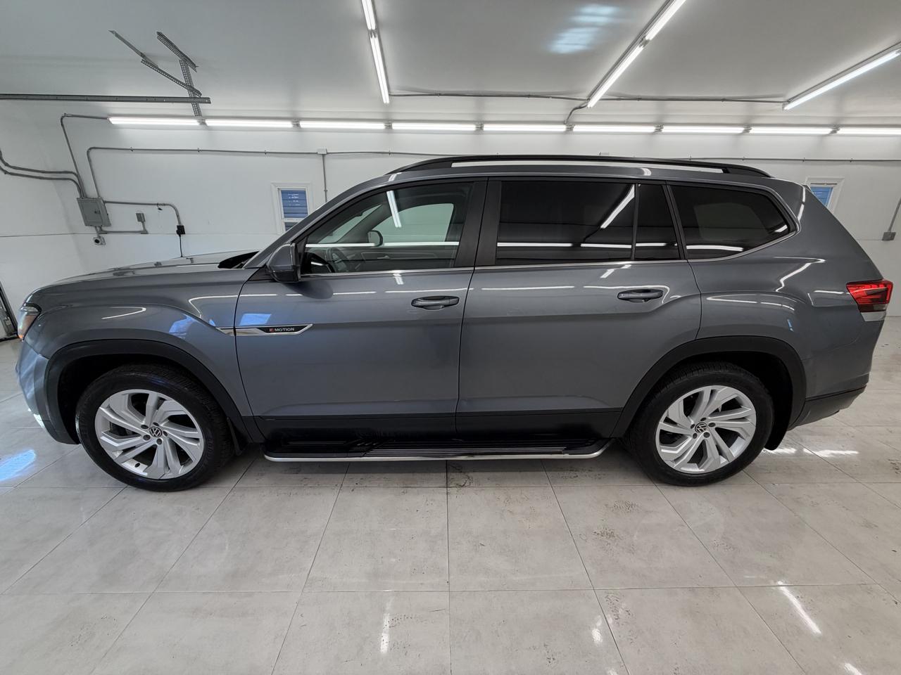 Volkswagen Atlas 3.6L V6 SE w/Technology 4MOTION 2023