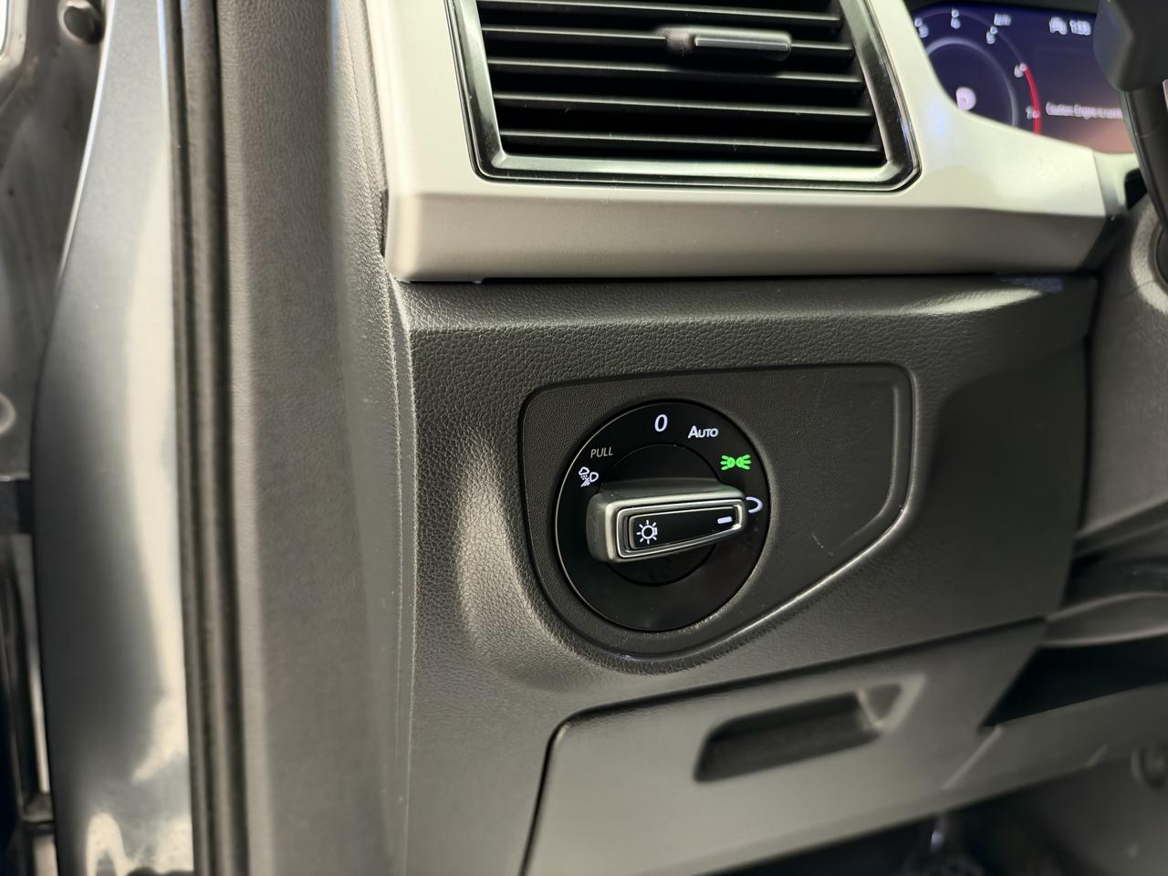 Volkswagen Atlas 3.6L V6 SE w/Technology 4MOTION 2023