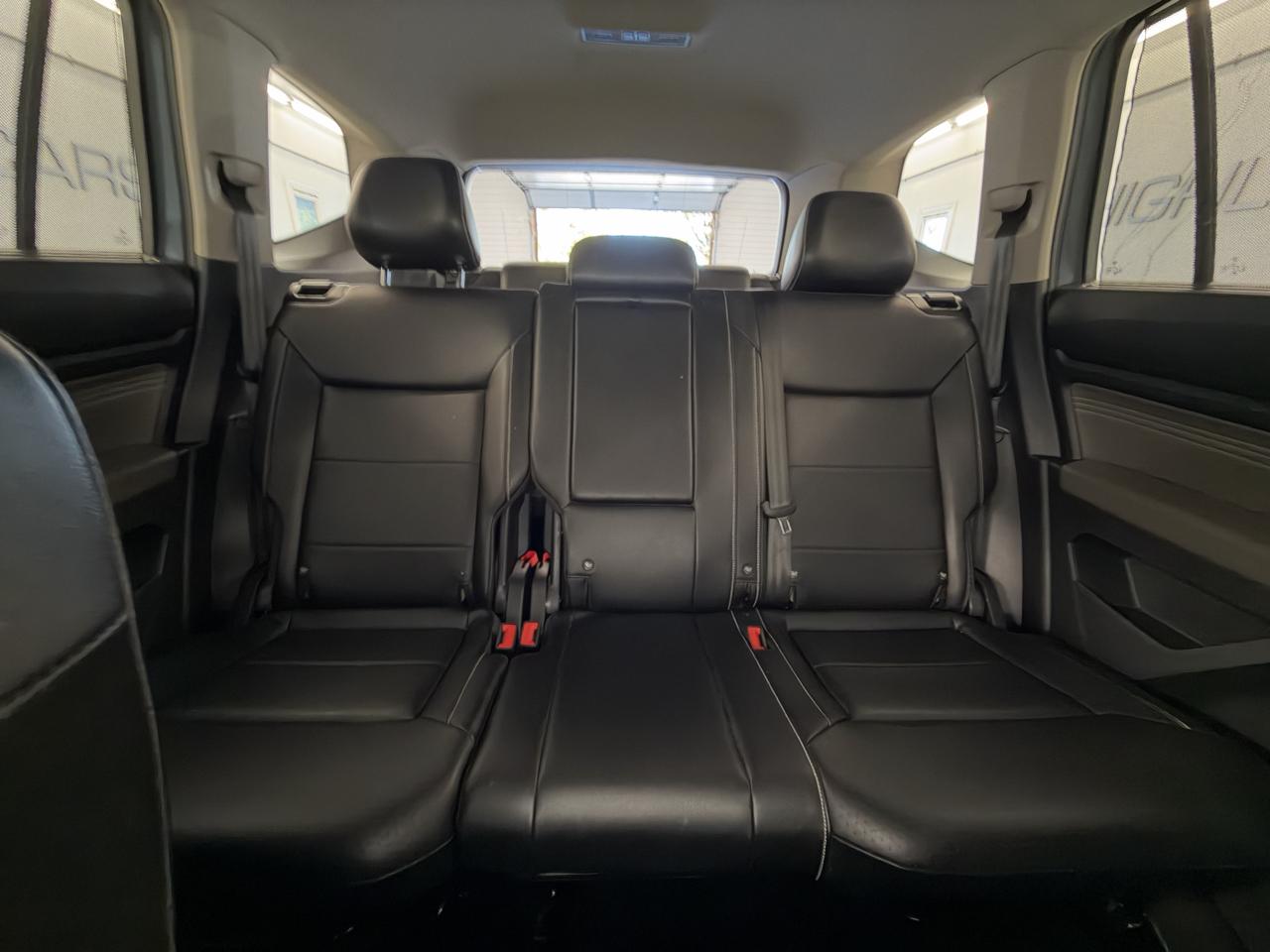 Volkswagen Atlas 3.6L V6 SE w/Technology 4MOTION 2023