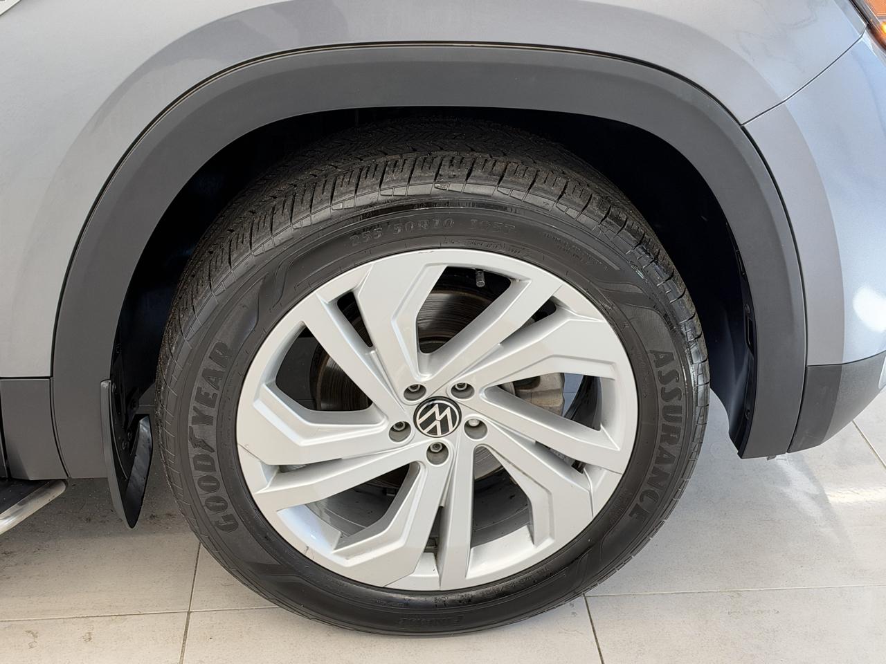 Volkswagen Atlas 3.6L V6 SE w/Technology 4MOTION 2023
