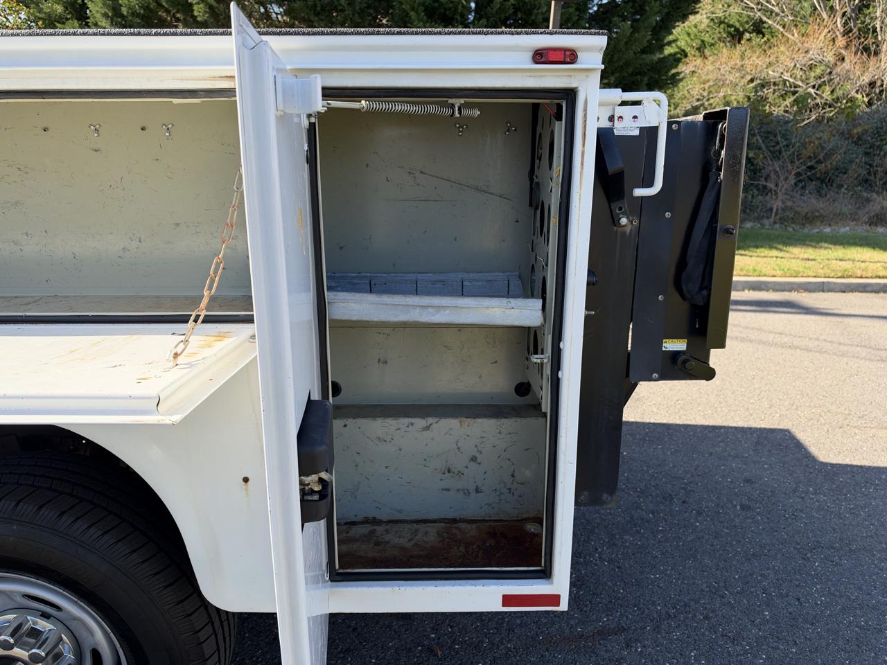 Ford Super Duty F-250 SRW XLT 4WD Reg Cab 8' Box 2019