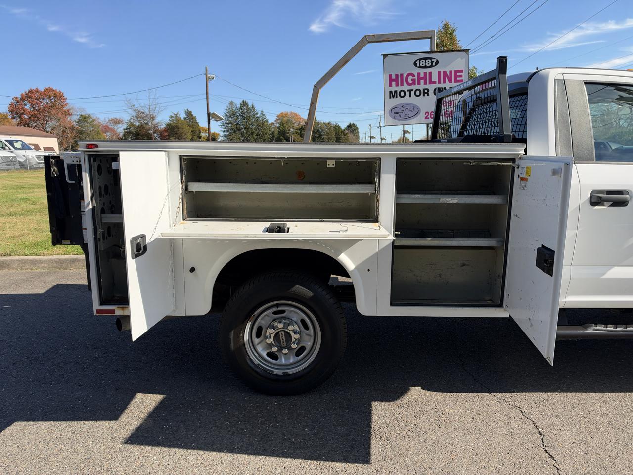 Ford Super Duty F-250 SRW XLT 4WD Reg Cab 8' Box 2019