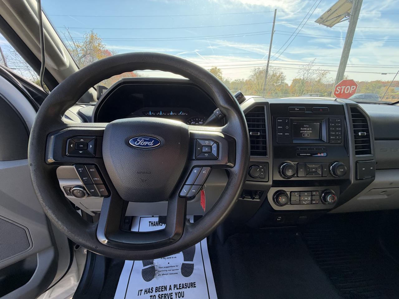 Ford Super Duty F-250 SRW XLT 4WD Reg Cab 8' Box 2019