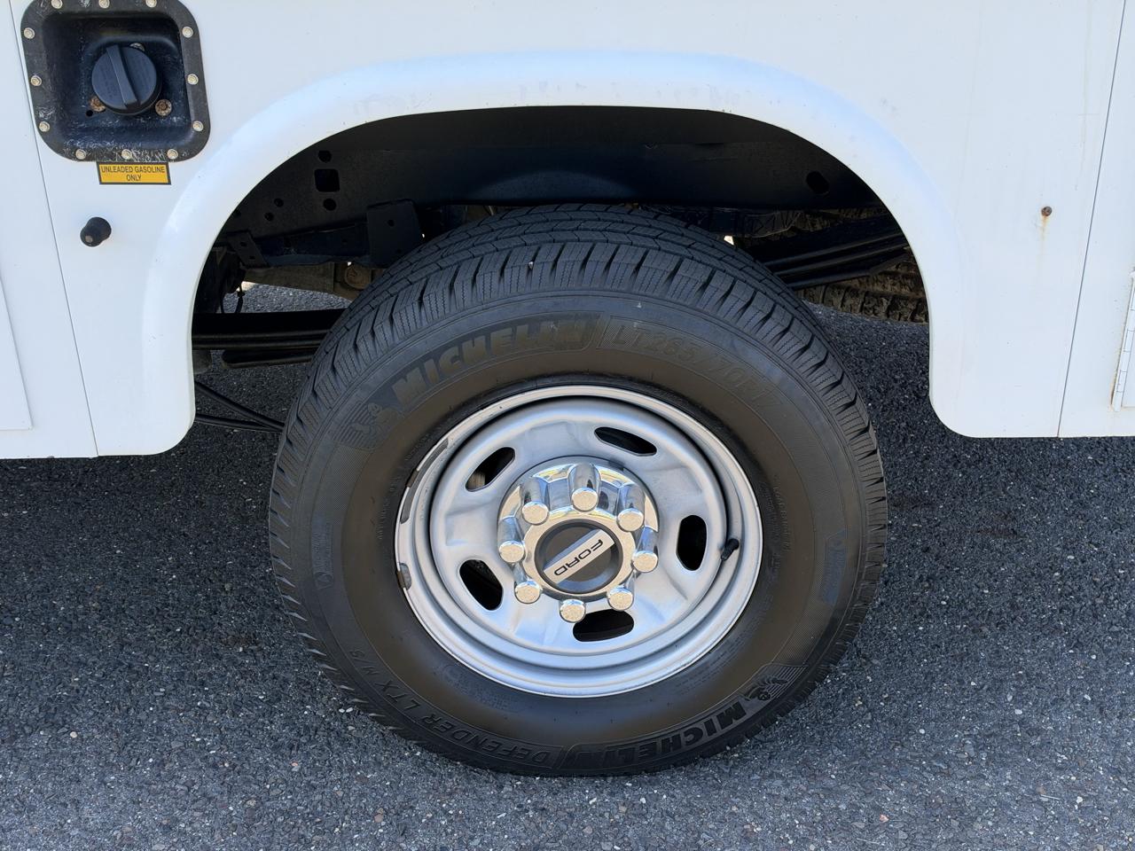 Ford Super Duty F-250 SRW XLT 4WD Reg Cab 8' Box 2019