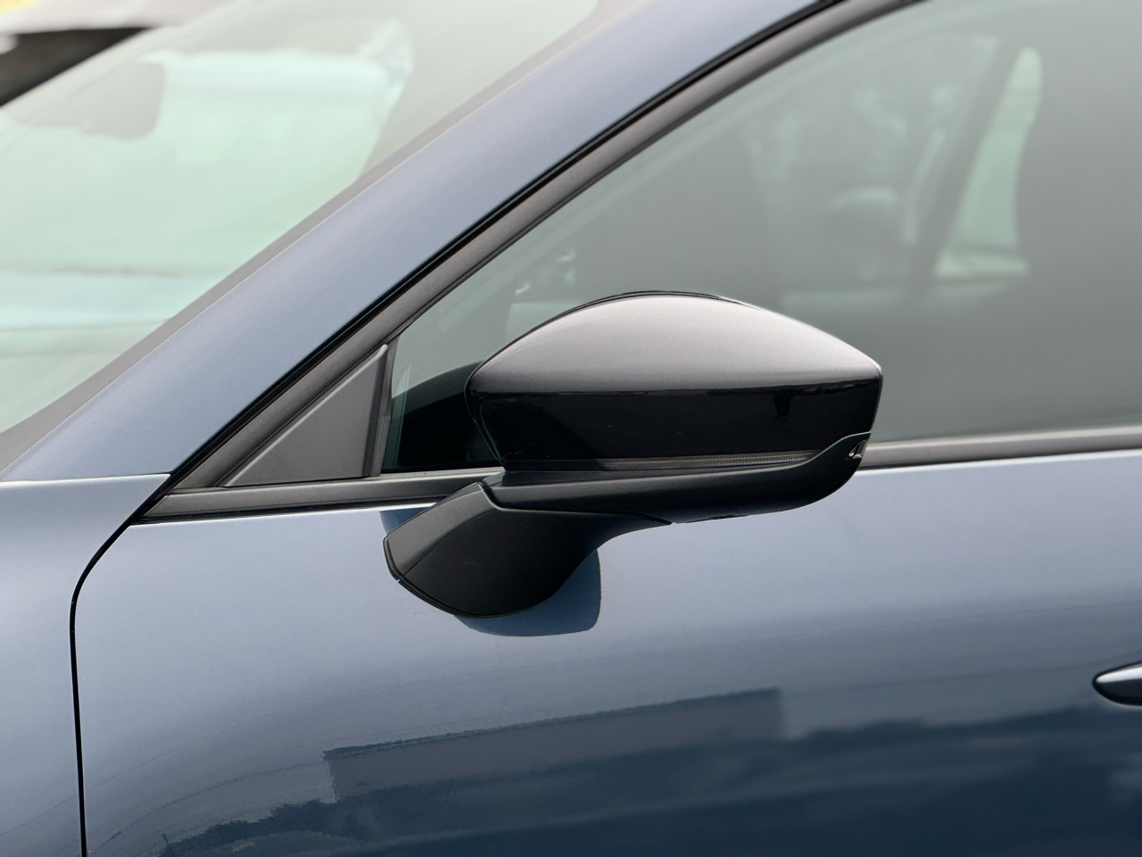 2024 Mazda CX-50 2.5 S Preferred photo 2