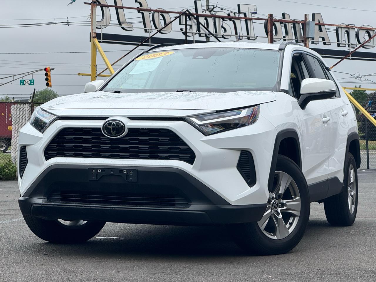 2023 Toyota RAV4 XLE