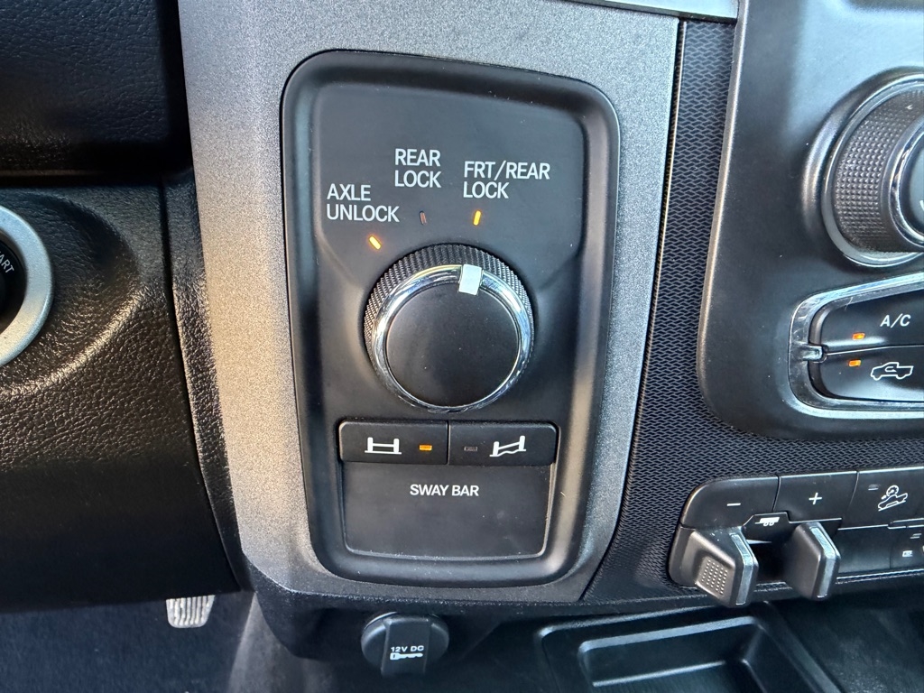 RAM 2500 Power Wagon Crew Cab SWB 4WD 2018 RAM 2500 Power Wagon Crew Cab SWB 4WD 2018