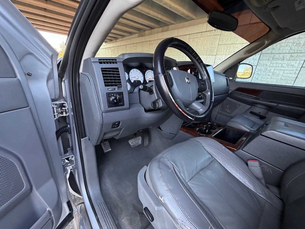 Dodge Ram 1500 ST Quad Cab 2WD 2008 Dodge Ram 1500 ST Quad Cab 2WD 2008