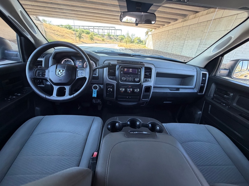 RAM 1500 Tradesman Quad Cab 4WD 2014 RAM 1500 Tradesman Quad Cab 4WD 2014