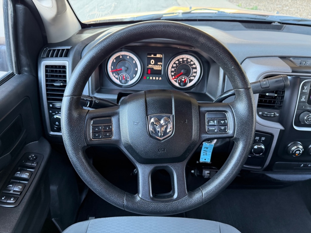RAM 1500 Tradesman Quad Cab 4WD 2014 RAM 1500 Tradesman Quad Cab 4WD 2014