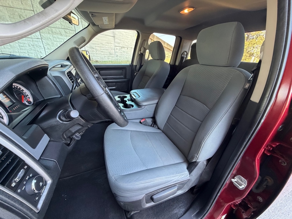 RAM 1500 Tradesman Quad Cab 4WD 2014 RAM 1500 Tradesman Quad Cab 4WD 2014