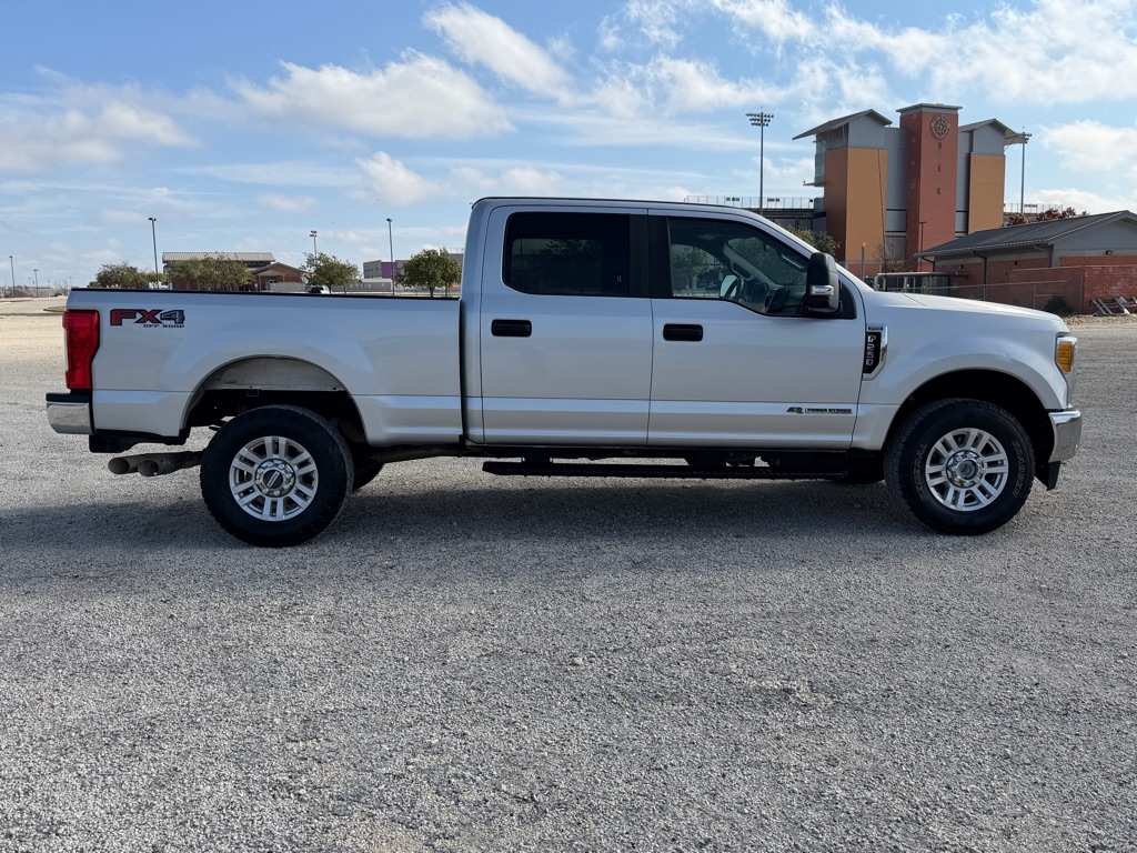 Ford F-250 SD King Ranch Crew Cab 4WD 2017