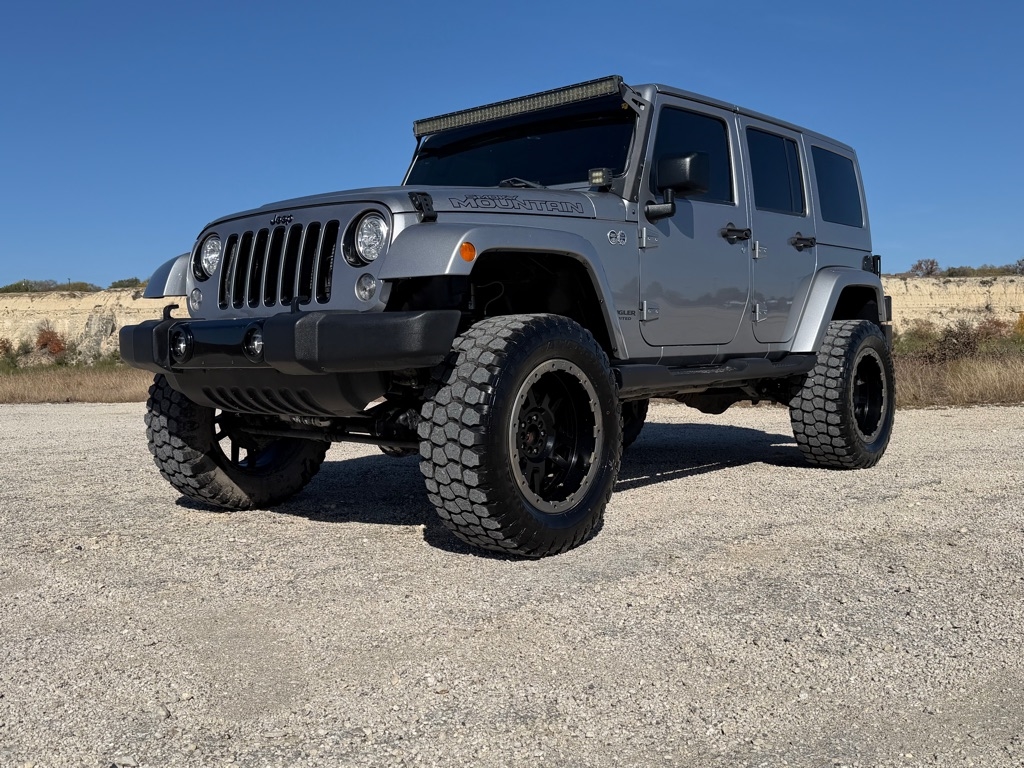 Jeep Wrangler Unlimited Sahara 4WD 2017
