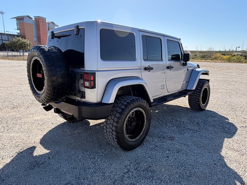 Jeep Wrangler Unlimited Sahara 4WD 2017
