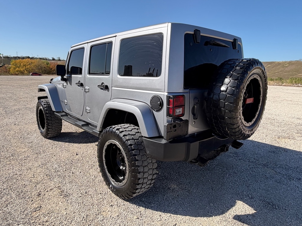 Jeep Wrangler Unlimited Sahara 4WD 2017