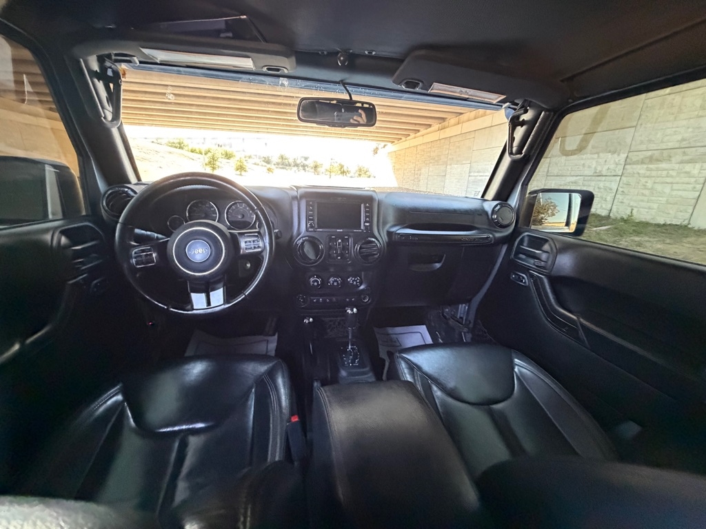 Jeep Wrangler Unlimited Sahara 4WD 2017