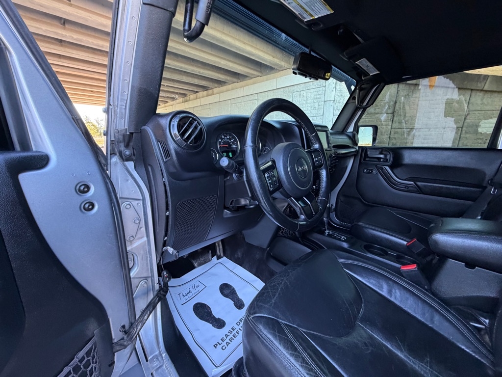 Jeep Wrangler Unlimited Sahara 4WD 2017