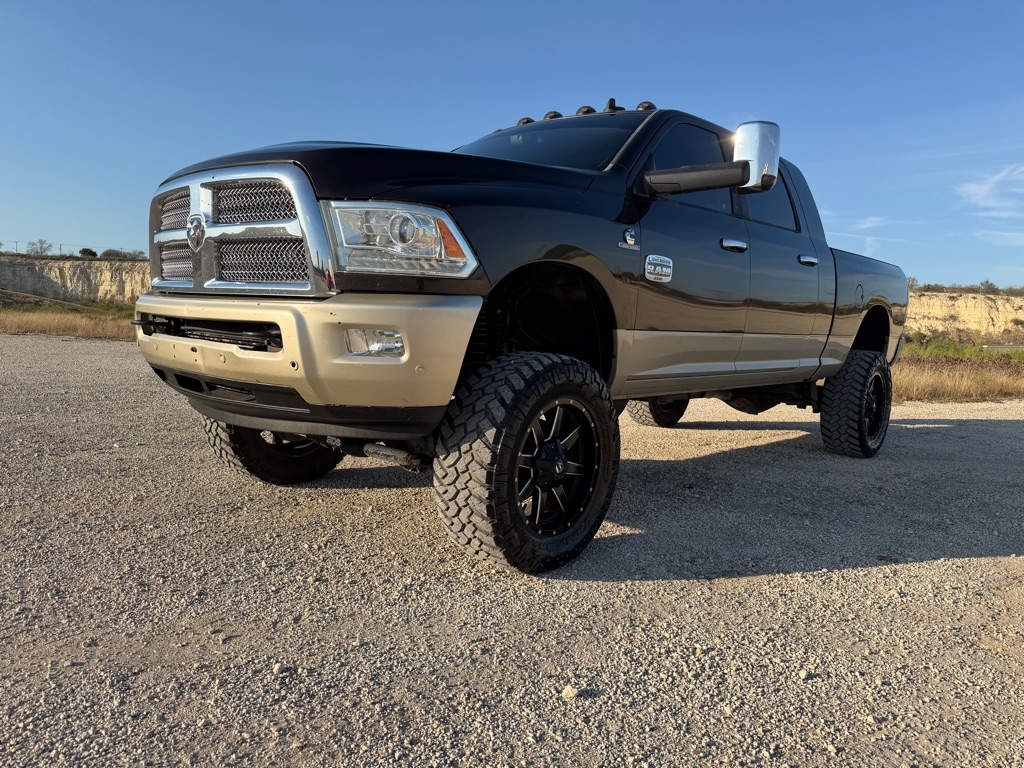 RAM 2500 Longhorn Mega Cab SWB 4WD 2016