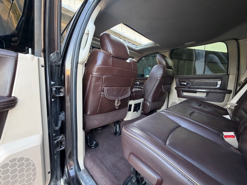 RAM 2500 Longhorn Mega Cab SWB 4WD 2016