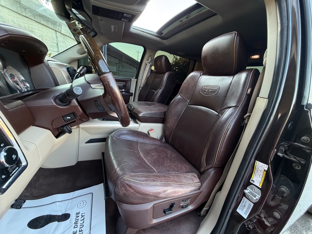 RAM 2500 Longhorn Mega Cab SWB 4WD 2016