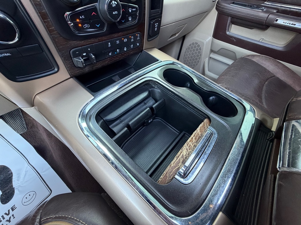 RAM 2500 Longhorn Mega Cab SWB 4WD 2016