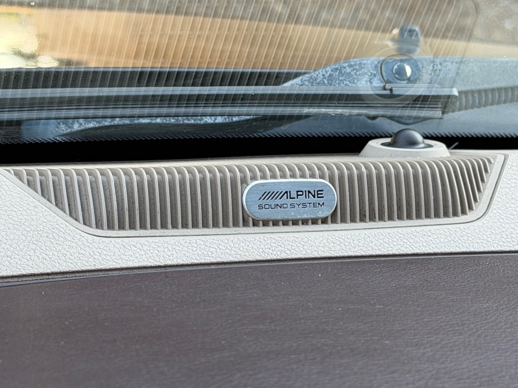 RAM 2500 Longhorn Mega Cab SWB 4WD 2016