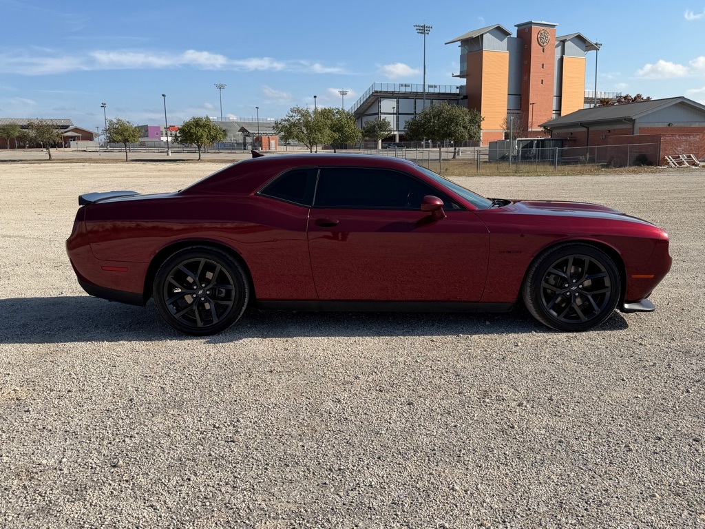 Dodge Challenger R/T Plus 2022