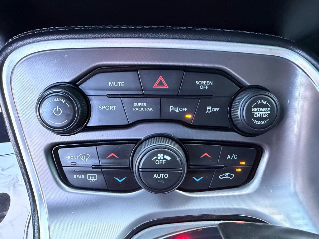 Dodge Challenger R/T Plus 2022