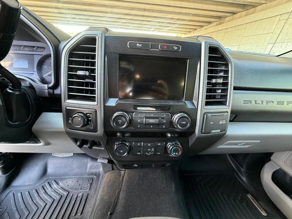 Ford F-250 SD Platinum Crew Cab 4WD 2020