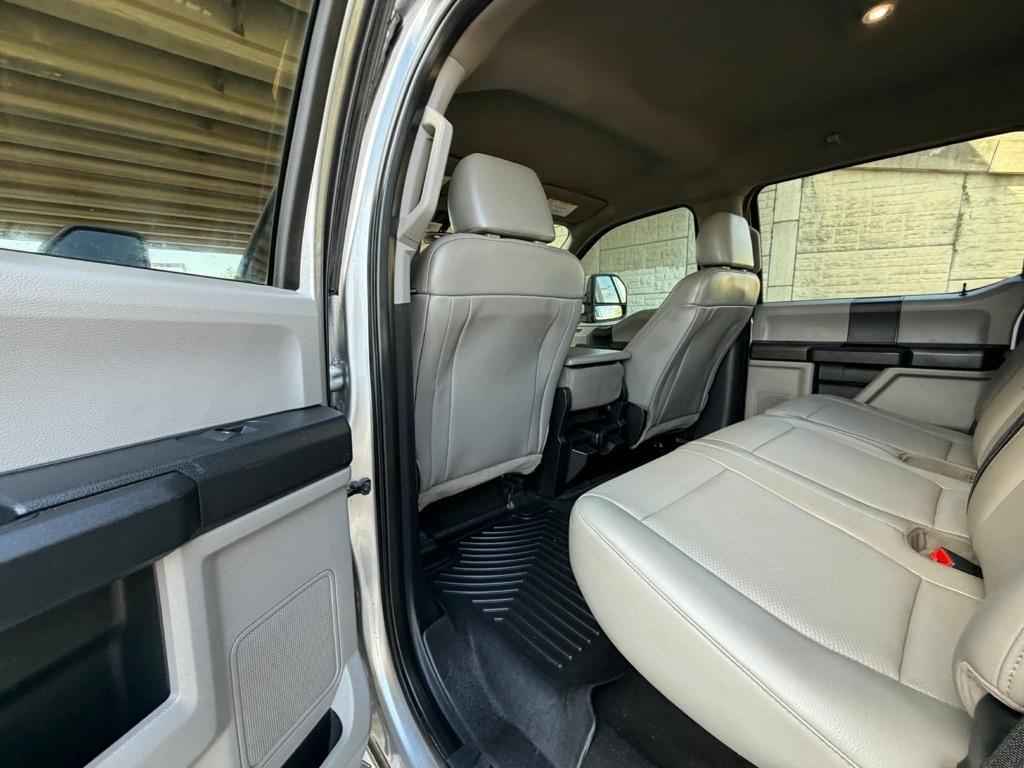 Ford F-250 SD Platinum Crew Cab 4WD 2020