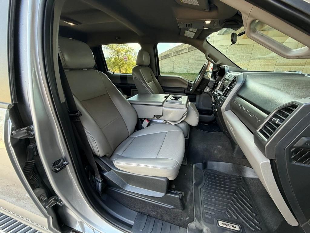 Ford F-250 SD Platinum Crew Cab 4WD 2020