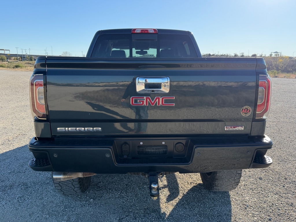 GMC Sierra 1500 SLT Crew Cab Short Box 4WD 2018